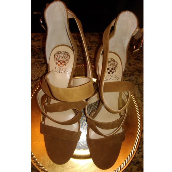 Brand New Vince Camuto heeled sandals!! - Picture 3 of 4